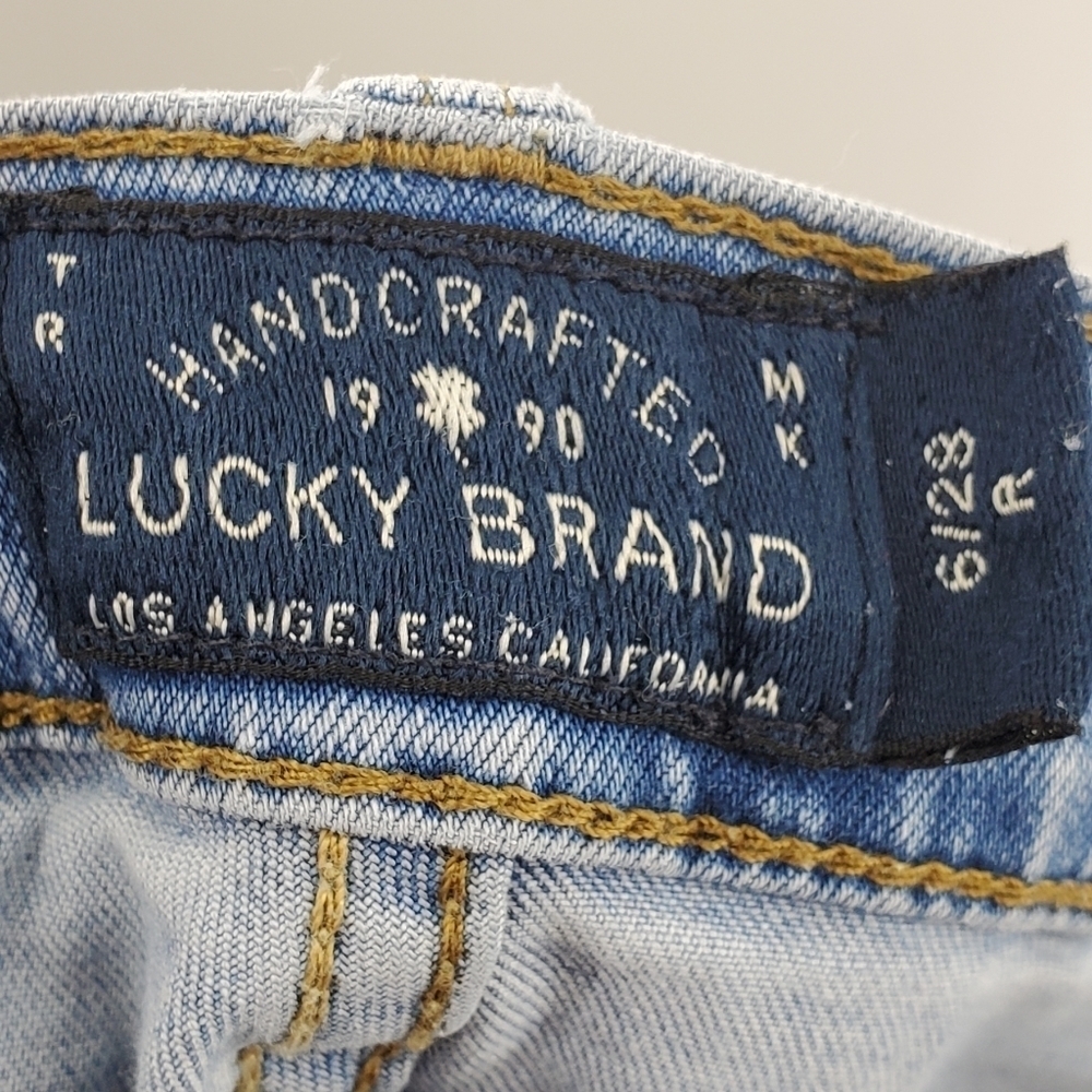 Lucky Brand light wash destroyed paint splatter jeans 6/28 - Picture 2 of 16